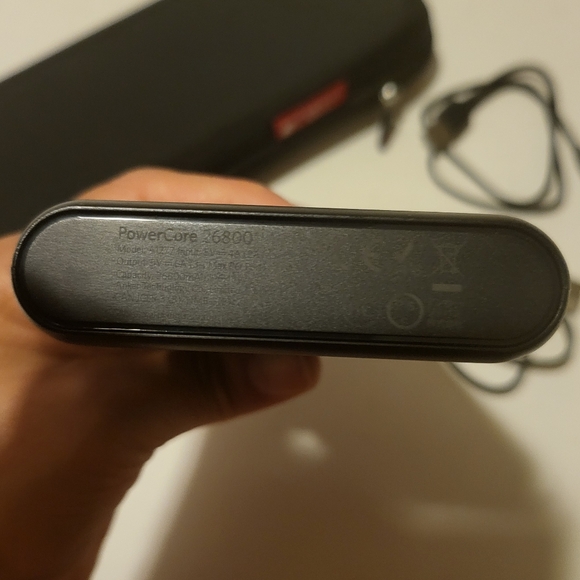 New!- Anker PowerCore 28600 mAh Portable Power Bank w/Carrying Case - Picture 3 of 12